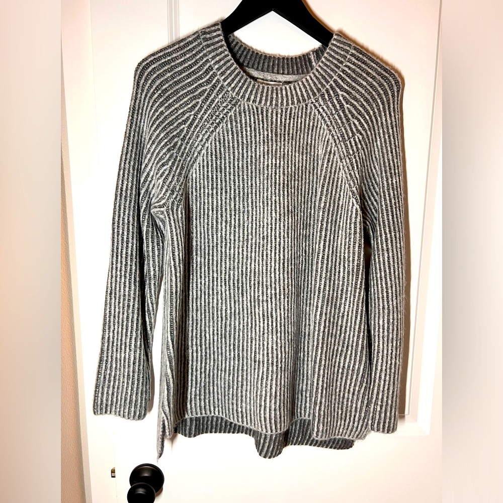 Market & spruce sweater new with tags